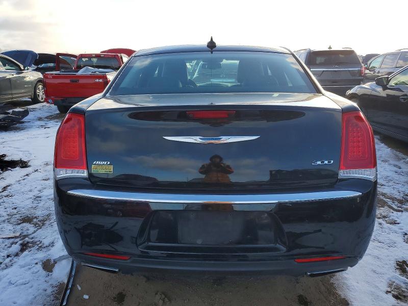 2018 Chrysler 300 მანქანა იყიდება აუქციონზე, vin: 2C3CCARGXJH118150, აუქციონის ნომერი: 72587685