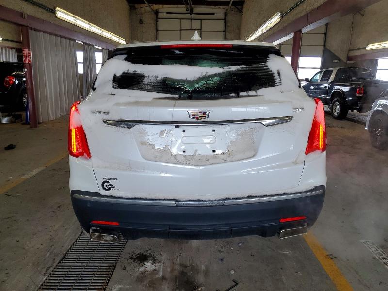 98442315 :رقم المزاد ، 1GYKNBRS8JZ187165 vin ، 2018 Cadillac Xt5 مزاد بيع