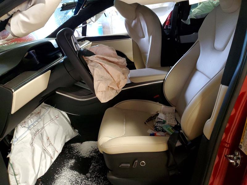 73002985 :رقم المزاد ، 7SAXCBE66SF468224 vin ، 2025 Tesla Model X مزاد بيع