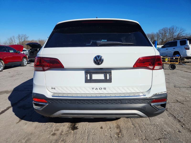 74053095 :رقم المزاد ، 3VVTX7B20NM072077 vin ، 2022 Volkswagen Taos مزاد بيع
