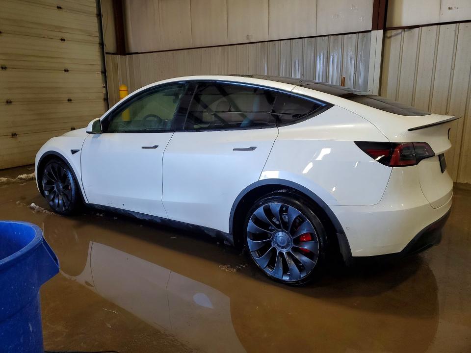 75077735 :رقم المزاد ، 7SAYGDEFXNF551518 vin ، 2022 Tesla Model Y مزاد بيع