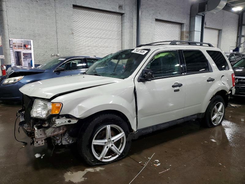 73487935 :رقم المزاد ، 1FMCU93G59KC98329 vin ، 2009 Ford Escape مزاد بيع