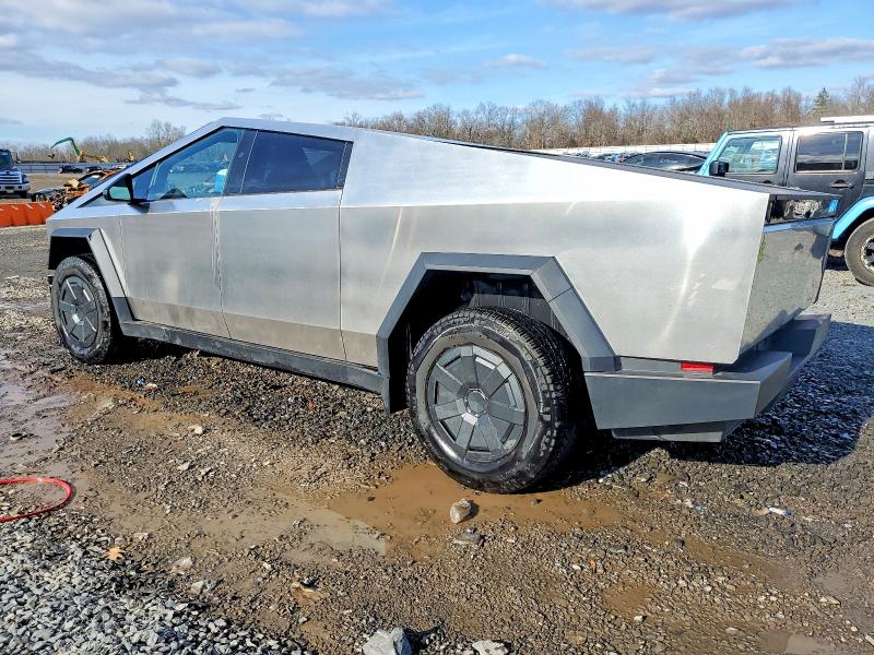 Продажа на аукционе авто 2025 Tesla Cybertruck, vin: 7G2CEHED2SA067867, номер лота: 98867795