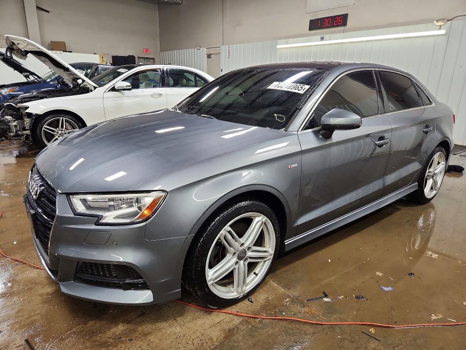 2017 Audi A3 მანქანა იყიდება აუქციონზე, vin: WAUJ8GFF8H1060385, აუქციონის ნომერი: 75218965