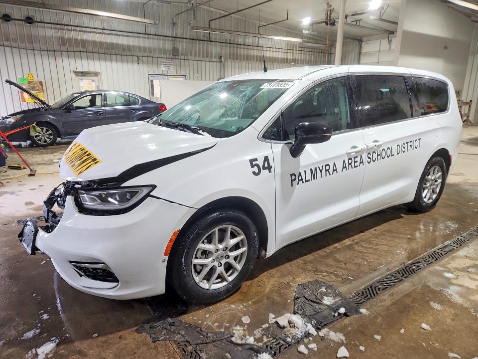 Продажа на аукционе авто 2024 Chrysler Pacifica, vin: 2C4RC1BG8RR109744, номер лота: 75189695