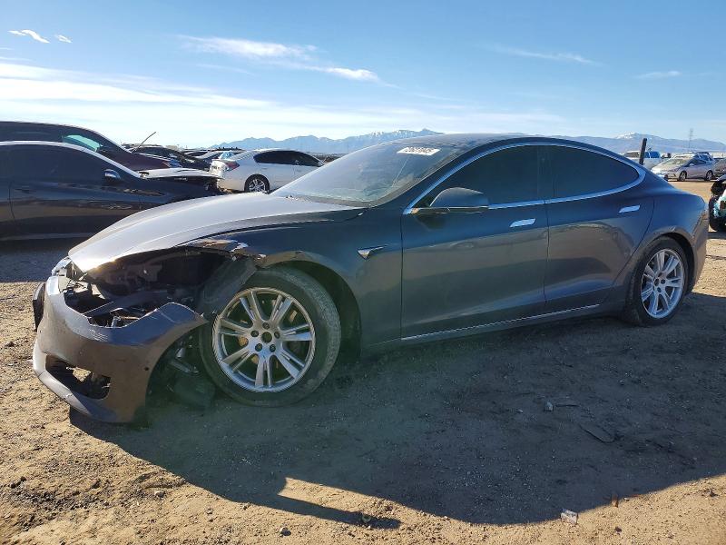 2020 Tesla Model S მანქანა იყიდება აუქციონზე, vin: 5YJSA1E2XLF415113, აუქციონის ნომერი: 72627045