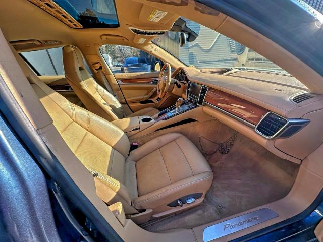 72774885 :رقم المزاد ، WP0AA2A77DL010215 vin ، 2013 Porsche Panamera 2 مزاد بيع