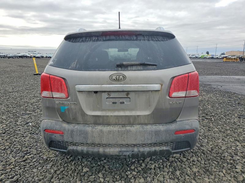 2011 Kia Sorento მანქანა იყიდება აუქციონზე, vin: 5XYKU4A25BG145200, აუქციონის ნომერი: 75355625