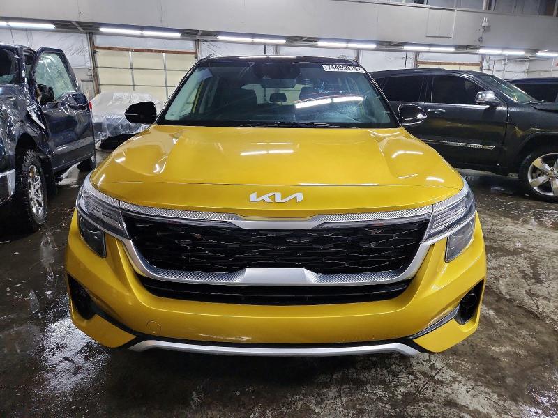 2022 Kia Seltos მანქანა იყიდება აუქციონზე, vin: KNDEUCAA7N7271526, აუქციონის ნომერი: 74489975