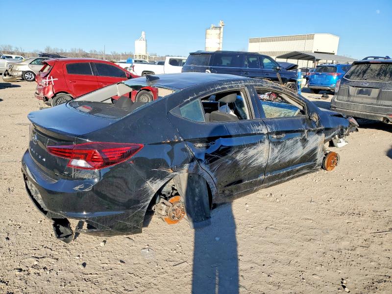 99239955 :رقم المزاد ، 5NPD84LF3LH549023 vin ، 2020 Hyundai Elantra مزاد بيع