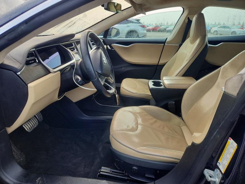 72337515 :رقم المزاد ، 5YJSA1CP1DFP09872 vin ، 2013 Tesla Model S مزاد بيع