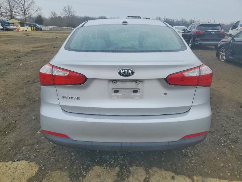 Продаж на аукціоні авто 2015 Kia Forte, vin: KNAFK4A64F5348178, номер лоту: 98107885