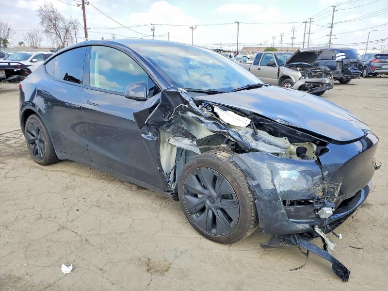 74670845 :رقم المزاد ، 7SAYGAEE1SF302445 vin ، 2025 Tesla Model Y مزاد بيع
