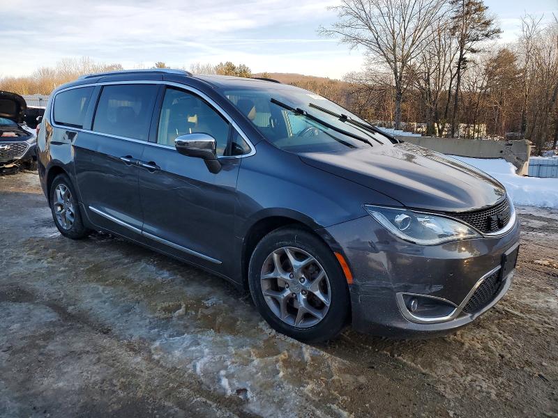74283645 :رقم المزاد ، 2C4RC1GG0JR182734 vin ، 2018 Chrysler Pacifica مزاد بيع