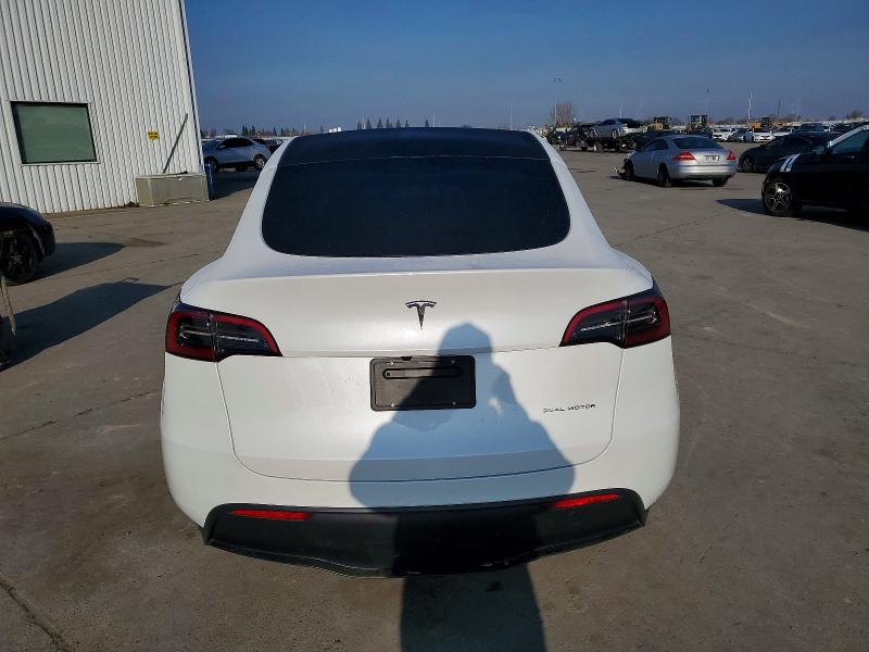 Продаж на аукціоні авто 2025 Tesla Model Y, vin: 7SAYGDEE4SF296660, номер лоту: 72766545