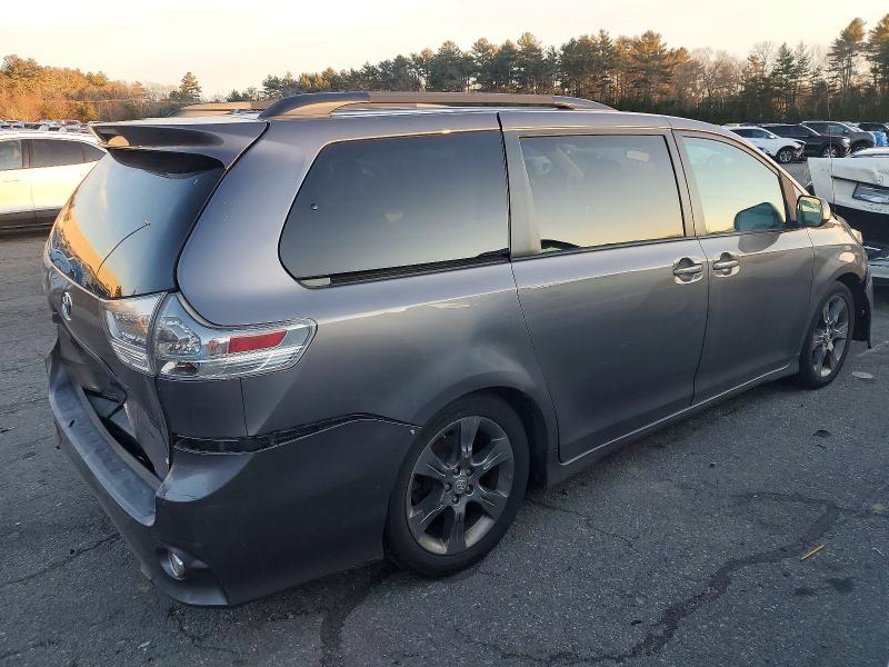 2011 Toyota Sienna მანქანა იყიდება აუქციონზე, vin: 5TDXK3DC5BS105194, აუქციონის ნომერი: 72821785