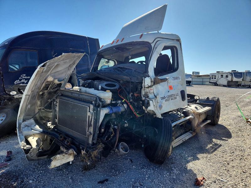 2022 Freightliner Cascadia მანქანა იყიდება აუქციონზე, vin: 3AKBHSDV5NSNP1652, აუქციონის ნომერი: 73049915
