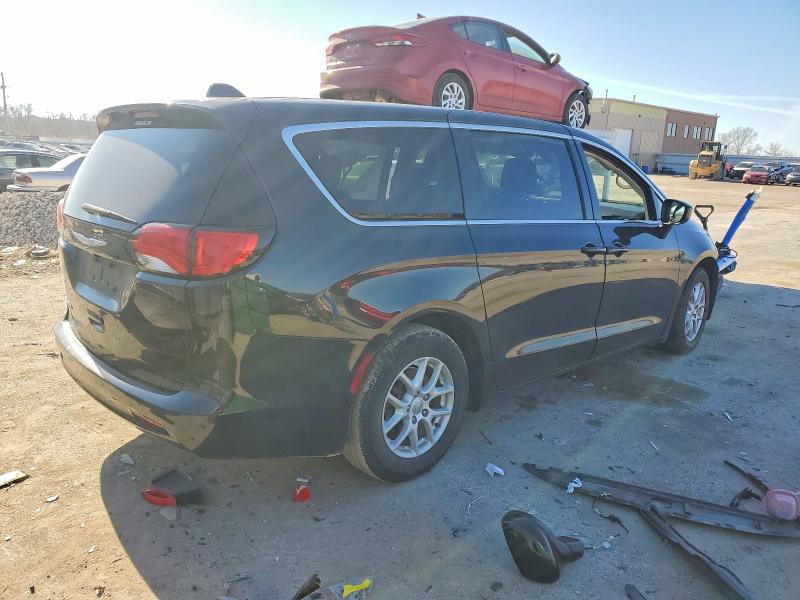98891375 :رقم المزاد ، 2C4RC1CGXHR553687 vin ، 2017 Chrysler Pacifica مزاد بيع
