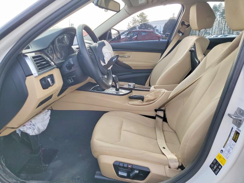 Продаж на аукціоні авто 2018 Bmw 320, vin: WBA8E5G57JNV02315, номер лоту: 99204395