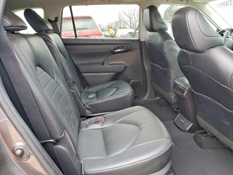 75268615 :رقم المزاد ، 5TDHZRBH9NS225375 vin ، 2022 Toyota Highlander مزاد بيع
