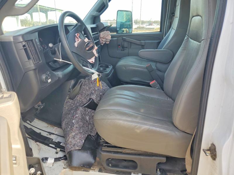 45892166 :رقم المزاد ، 7GZ37TC75NN010524 vin ، 2022 Gmc Savana مزاد بيع