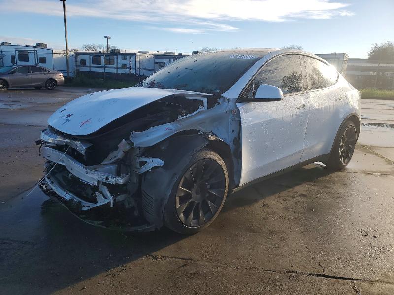 Auction sale of the 2021 Tesla Model Y, vin: 5YJYGDEE0MF216903, lot number: 99321175