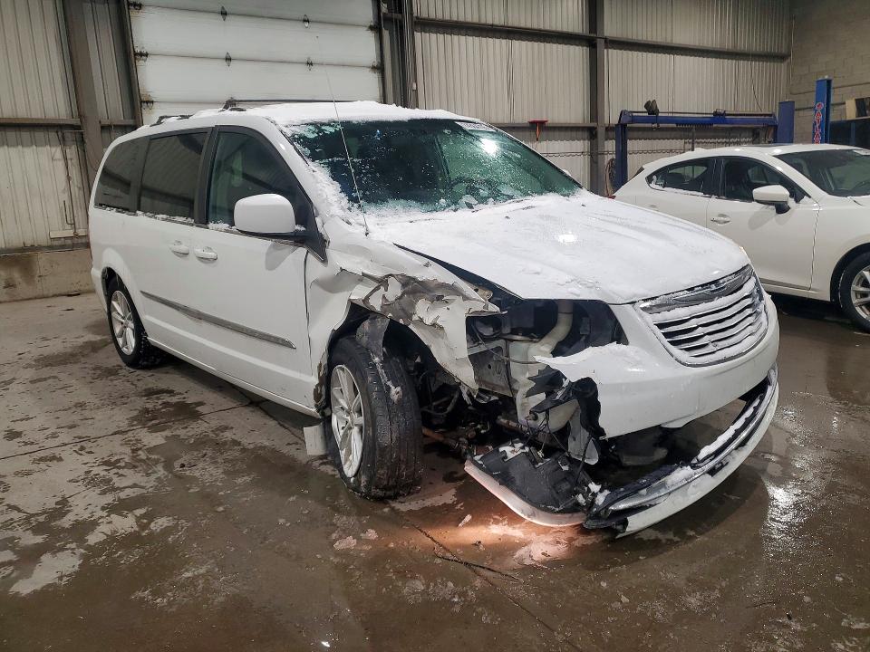 2015 Chrysler Town & Country მანქანა იყიდება აუქციონზე, vin: 2C4RC1CG2FR740256, აუქციონის ნომერი: 74364705
