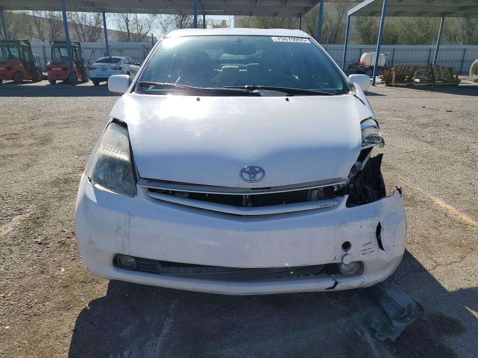75679955 :رقم المزاد ، JTDKB20UX40009425 vin ، 2004 Toyota Prius مزاد بيع