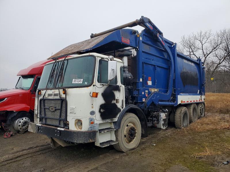 98570245 :رقم المزاد ، 5VCACLVF3GH222301 vin ، 2016 Autocar Llc Xpeditor مزاد بيع