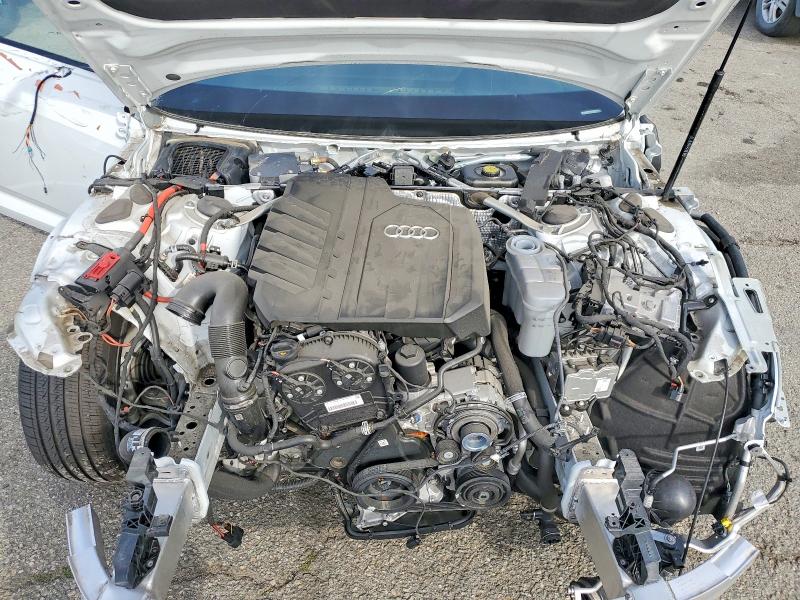 73685385 :رقم المزاد ، WAUD3BF29RN056352 vin ، 2024 Audi A6 مزاد بيع