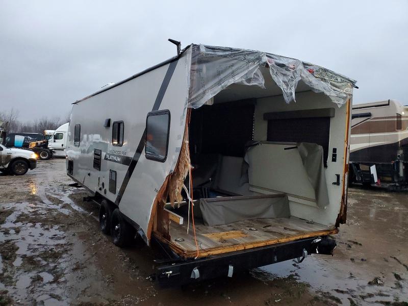 97157315 :رقم المزاد ، 4X4TWDB24LY093977 vin ، 2020 Wildwood Trailer مزاد بيع