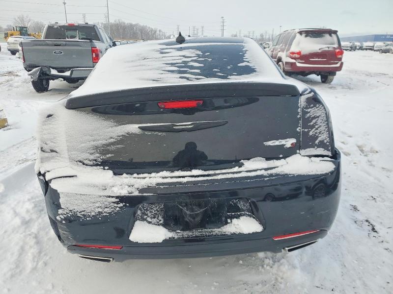 2019 Chrysler 300 S მანქანა იყიდება აუქციონზე, vin: 2C3CCABG4KH533685, აუქციონის ნომერი: 72594625