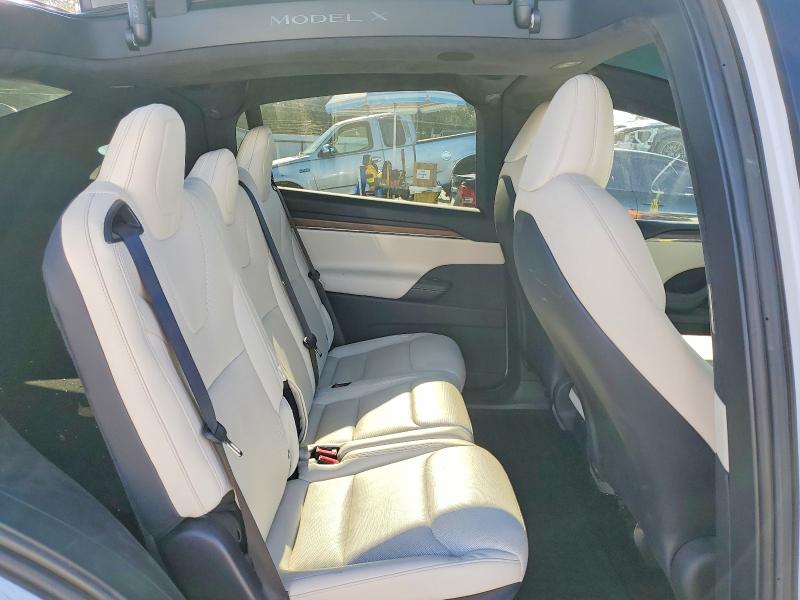 Продажа на аукционе авто 2022 Tesla Model X, vin: 7SAXCDE53NF363664, номер лота: 93851045