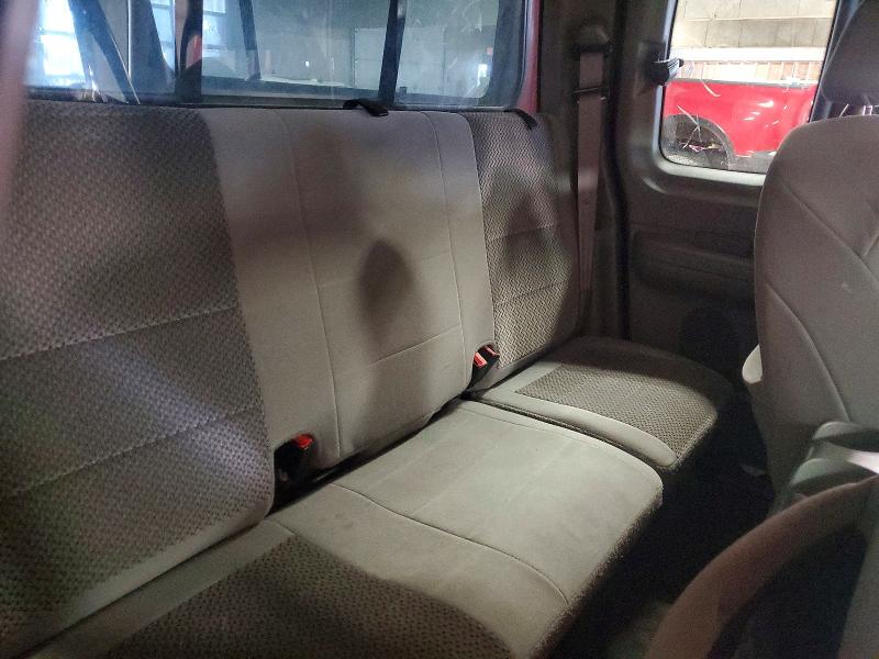 75094825 :رقم المزاد ، 2FTRX17274CA60257 vin ، 2004 Ford F-150 Heritage مزاد بيع