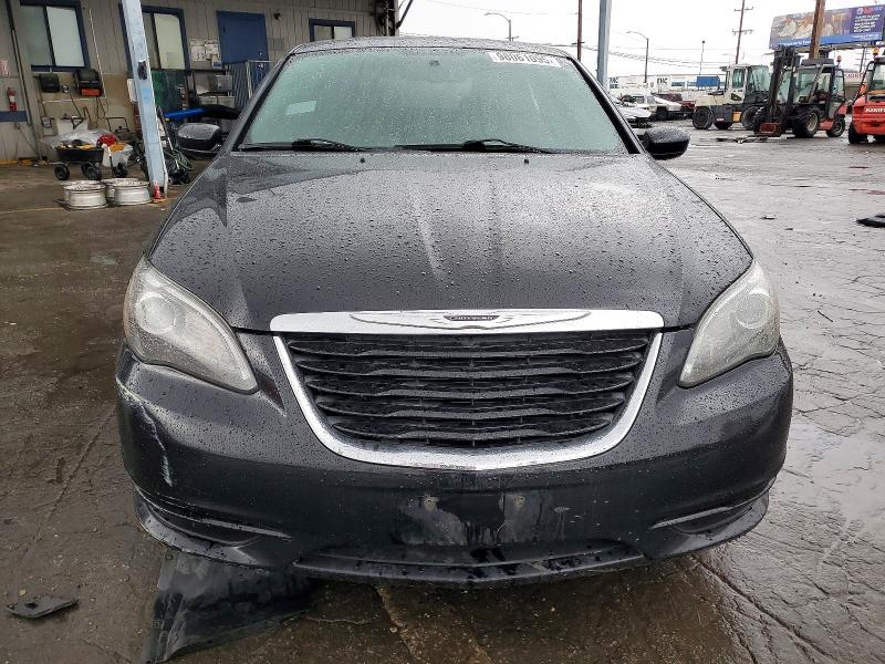 98061095 :رقم المزاد ، 1C3CCBBG1EN132032 vin ، 2014 Chrysler 200 مزاد بيع