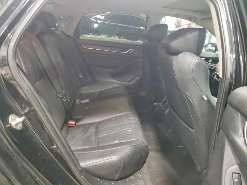 Продажа на аукционе авто 2019 Honda Accord Tou, vin: 1HGCV3F9XKA800504, номер лота: 72383895