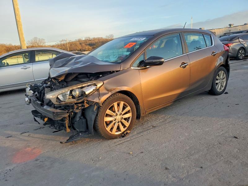 2014 Kia Forte მანქანა იყიდება აუქციონზე, vin: KNAFX5A83E5232719, აუქციონის ნომერი: 99258645