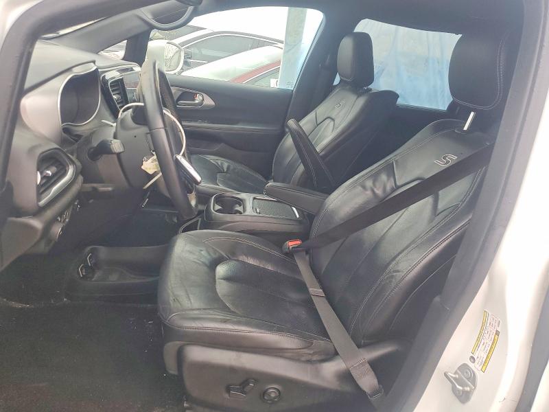 Продажа на аукционе авто 2018 Chrysler Pacifica, vin: 2C4RC1EG4JR260998, номер лота: 99466945