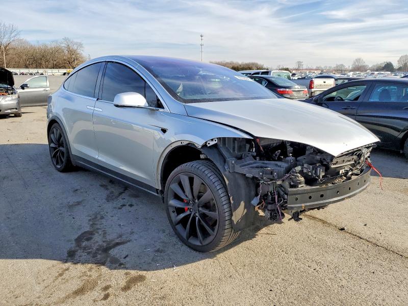 96108645 :رقم المزاد ، 5YJXCBE44GF008174 vin ، 2016 Tesla Model X مزاد بيع