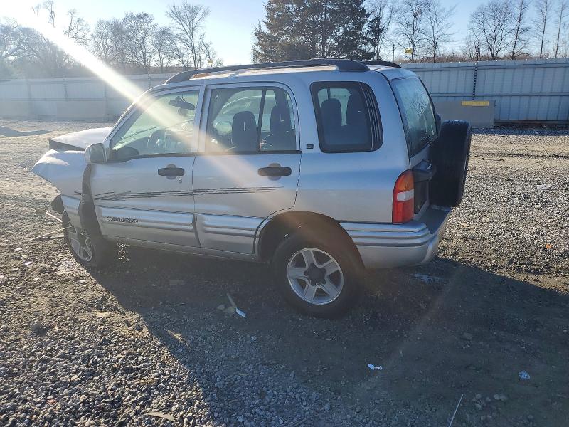 73398055 :رقم المزاد ، 2CNBJ634836900241 vin ، 2003 Chevrolet Tracker مزاد بيع