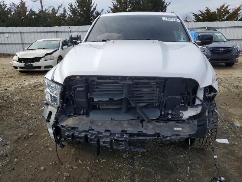 Продажа на аукционе авто 2018 Ram 1500, vin: 1C6RR7FG4JS102280, номер лота: 73003425