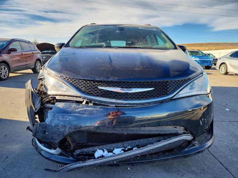 97680925 :رقم المزاد ، 2C4RC1EG2HR634633 vin ، 2017 Chrysler Pacifica مزاد بيع