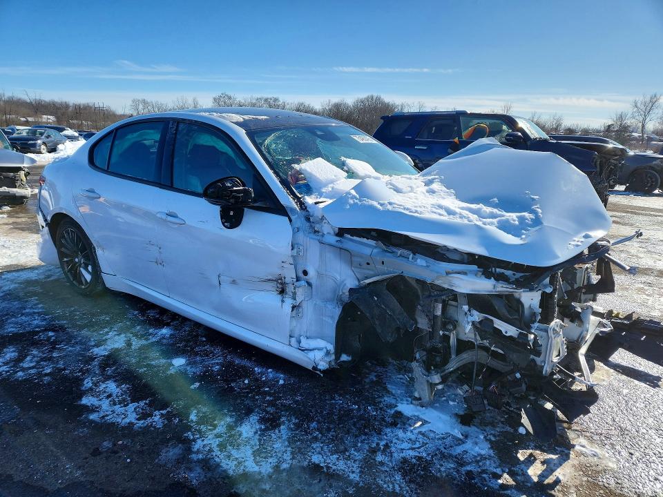 Aukcja sprzedaży 2022 Alfa Romeo Giulia, vin: ZARFANAN1N7656727, numer aukcji: 75490405