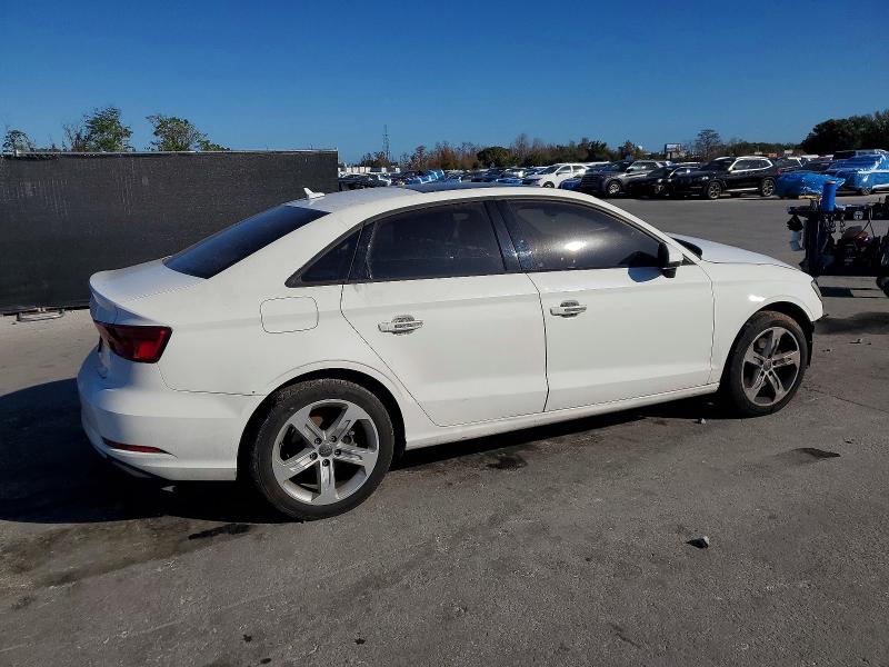 Продажа на аукционе авто 2018 Audi A3, vin: WAUAUGFF8J1068536, номер лота: 73992295