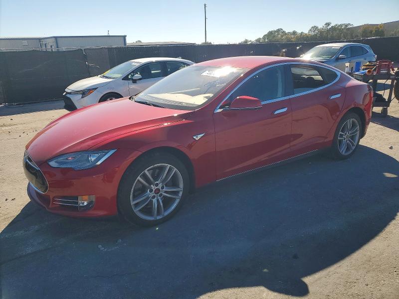 Продаж на аукціоні авто 2013 Tesla Model S, vin: 5YJSA1CG8DFP27334, номер лоту: 74963015
