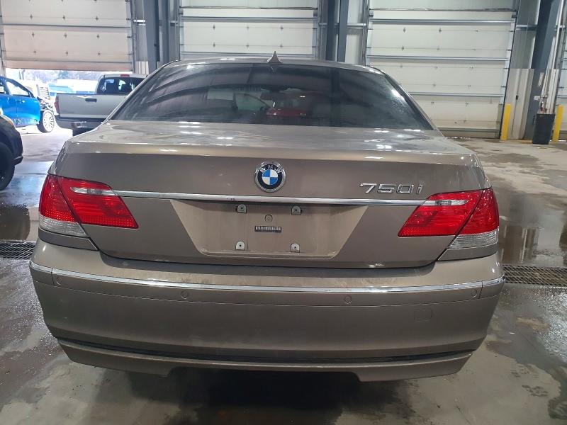 2006 Bmw 750 მანქანა იყიდება აუქციონზე, vin: WBAHL83556DT02687, აუქციონის ნომერი: 73106675