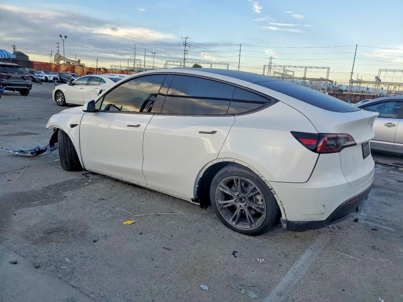 72269555 :رقم المزاد ، 7SAYGDED5RF120492 vin ، 2024 Tesla Model Y مزاد بيع