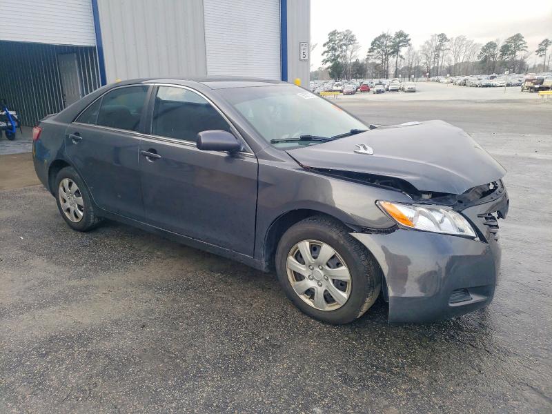 98581025 :رقم المزاد ، 4T1BE46K17U599712 vin ، 2007 Toyota Camry مزاد بيع