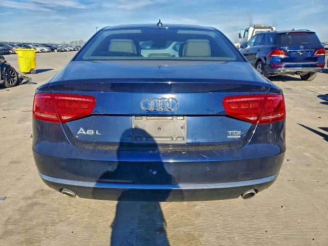 99553475 :رقم المزاد ، WAURMAFD2EN002366 vin ، 2014 Audi A8 مزاد بيع