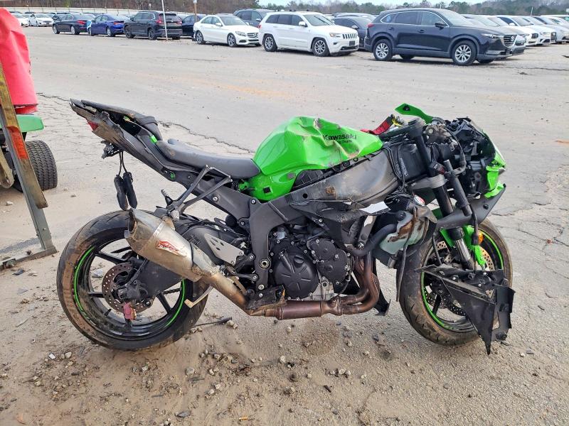 98398655 :رقم المزاد ، JKBZXJJ14SA029522 vin ، 2025 Kawasaki Zx636 مزاد بيع